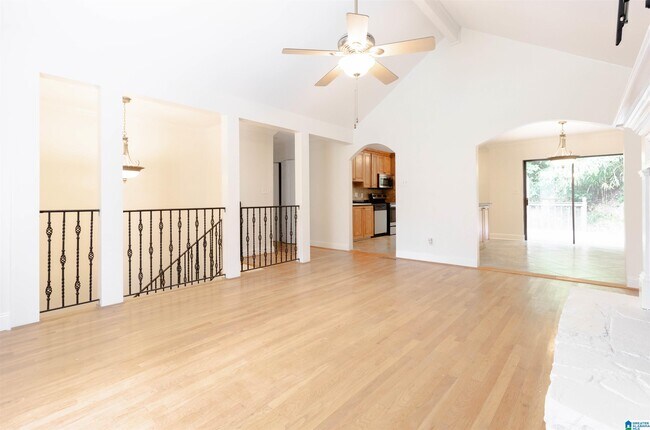 Foto del edificio - 3612 Chaumont Dr