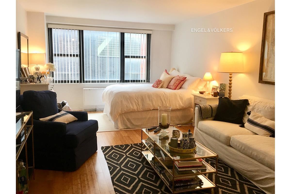 Foto principal - 7 East 14th Street