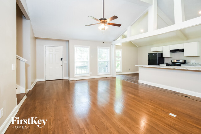 Foto del edificio - 756 Cedar Creek Way