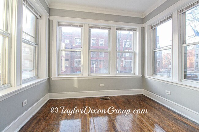 Foto del edificio - 6607 S Greenwood Ave