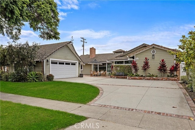 Building Photo - 3082 Rowena Dr