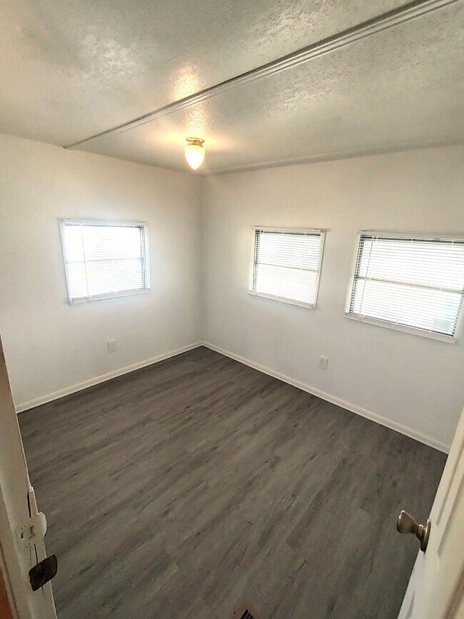 Foto del edificio - 900 9th Ave E