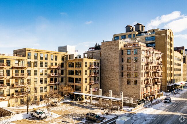 Building Photo - Stone Arch Lofts