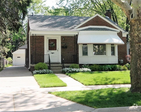 Building Photo - 1533 E Melton Rd