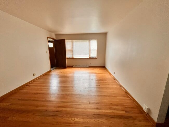 Building Photo - 3465 S 83rd St