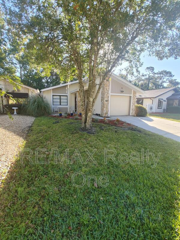 Foto principal - 25 Dogwood Dr
