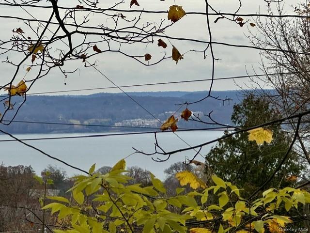 Building Photo - 35 Dickinson Ave