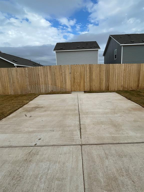 Foto del edificio - 1121 Largemouth Ln