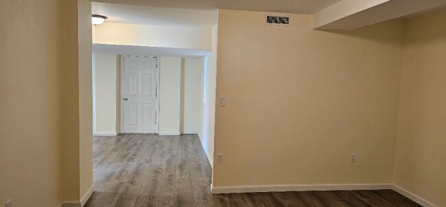 Building Photo - 145 Lawton Ave