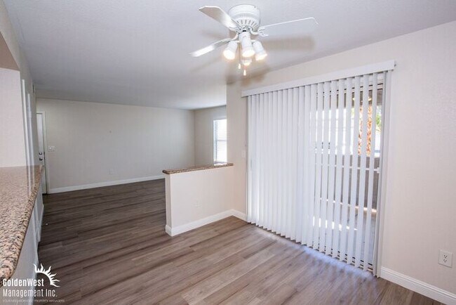 Foto del edificio - Beautiful & Inviting 3Bdm 2Ba Condo at Tuscan Villas