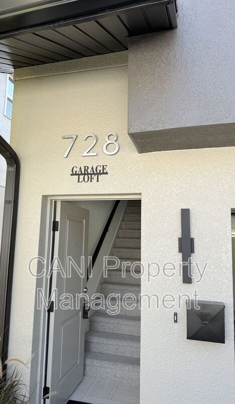 Foto del edificio - 728 Ellwood Ave