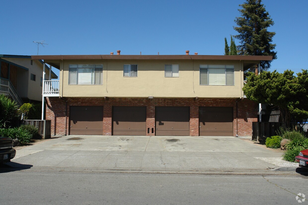 Building Photo - 567 Hazel Dell Way