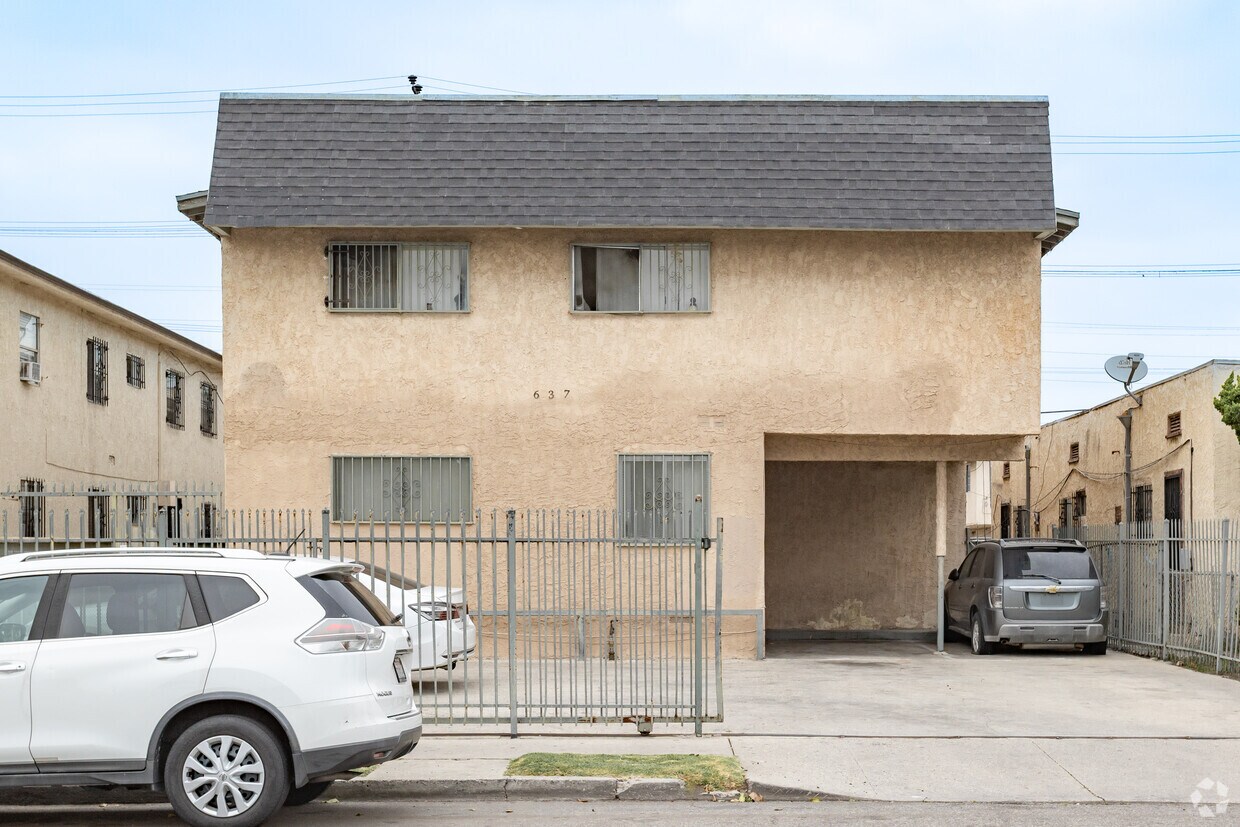 637 Oeste 79th - 637 W 79th St