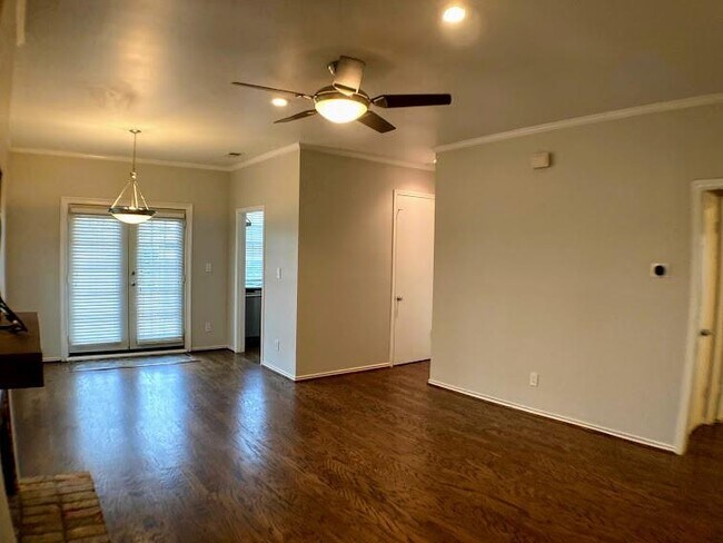 Building Photo - 4405 Bowser Ave