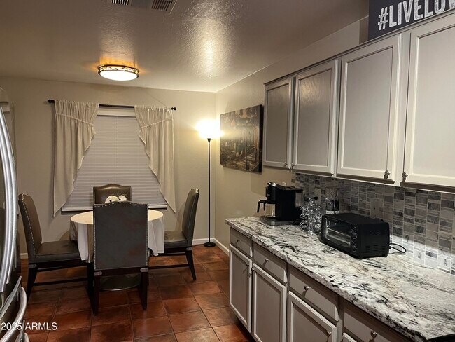 Foto del edificio - 14810 N 150th Ln