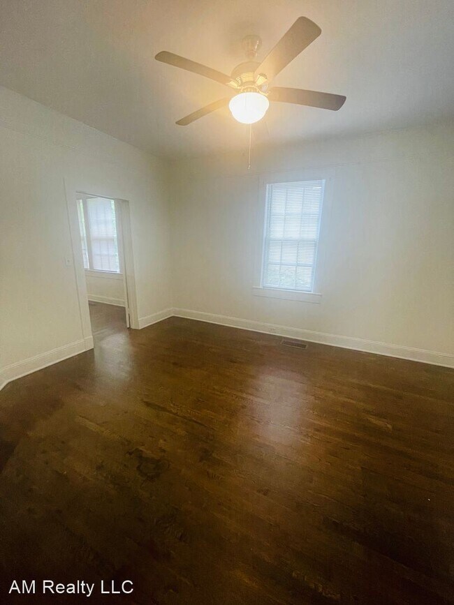 Building Photo - 2 br, 1 bath House - 505 Ross Avenue