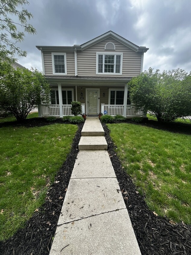Primary Photo - Beautiful 3 Bedrooms Home inside Willows a...