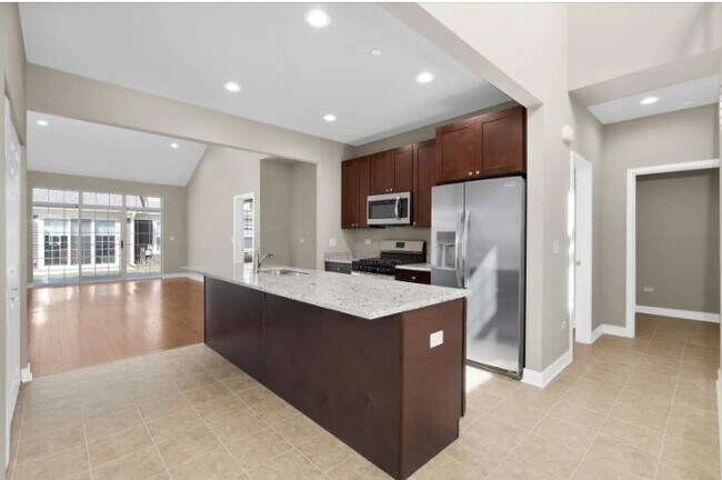 Foto del edificio - 713 Verandah Dr