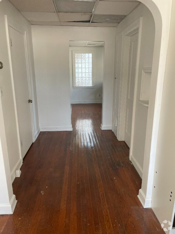 Apartments for rent in Dunbar WV with Hardwood Floors 2 Rentals