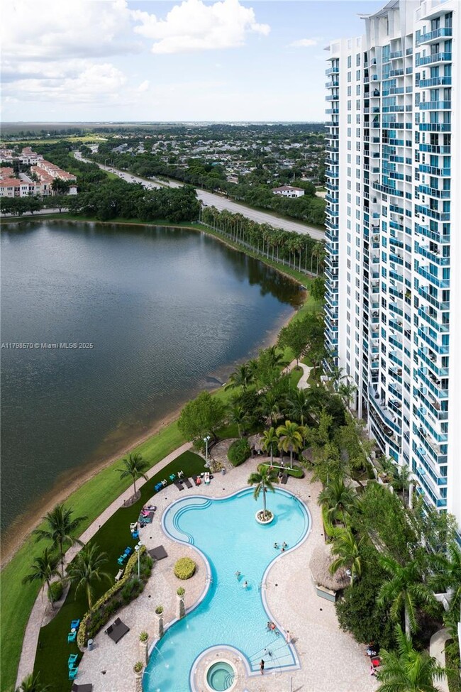 Foto del edificio - 2681 N Flamingo Rd