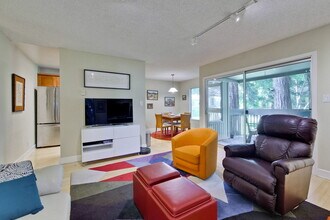 Building Photo - 505 Cypress Point Dr