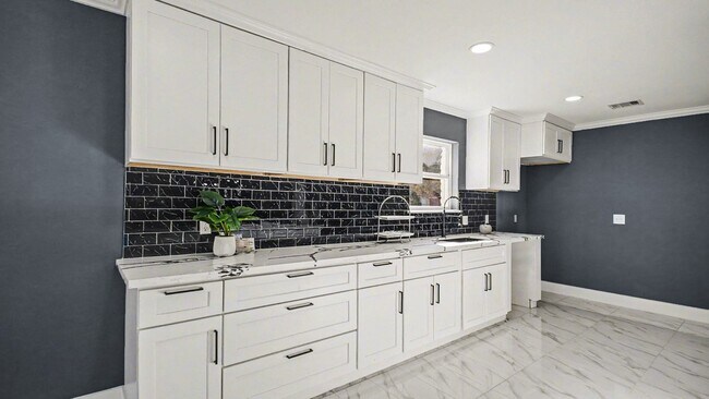 Foto del edificio - 10103 Margate Dr