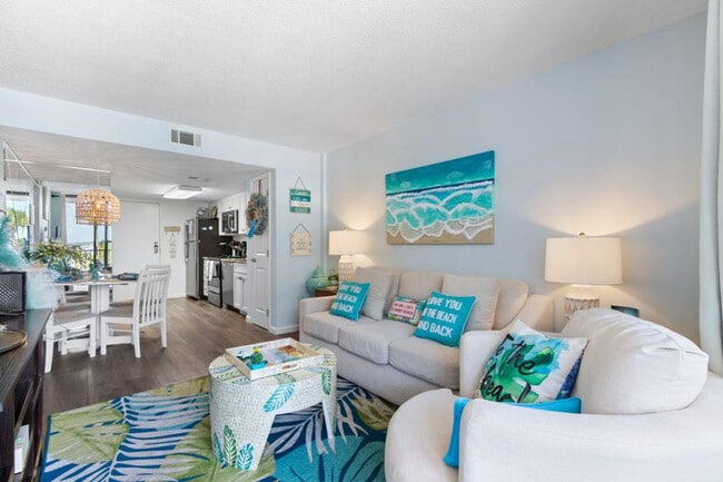 Building Photo - 1832 W Beach Blvd