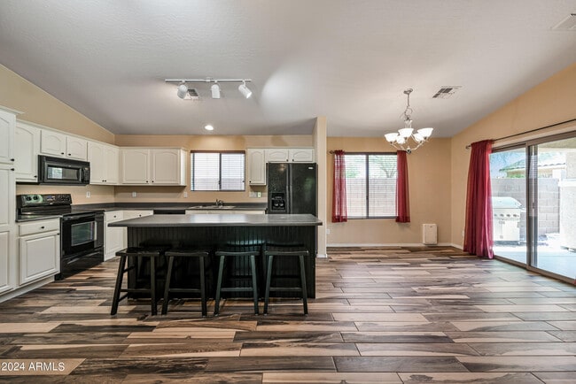 Foto del edificio - 2992 E Blue Ridge Way
