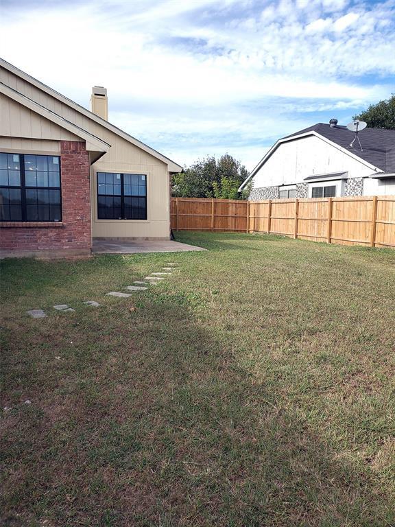 Foto del edificio - 833 Weaver St