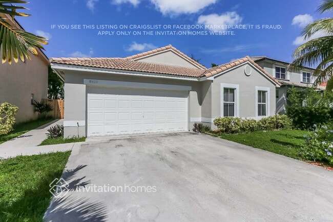 Building Photo - 8410 SW 157th Ct