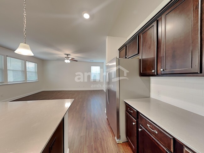 Foto del edificio - 106 Cairo Ct