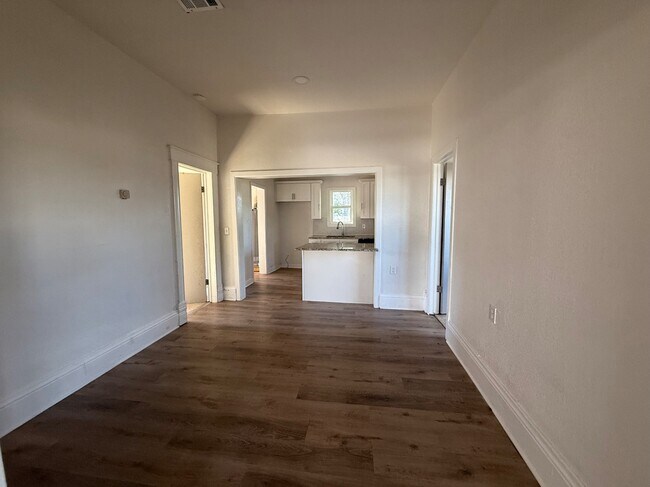 Foto del edificio - 105 S Magnolia St