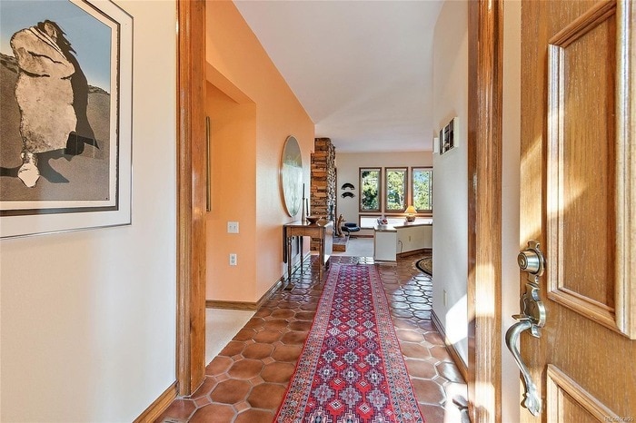 Primary Photo - Executive 2BR/3BA Condo with Mountain View...