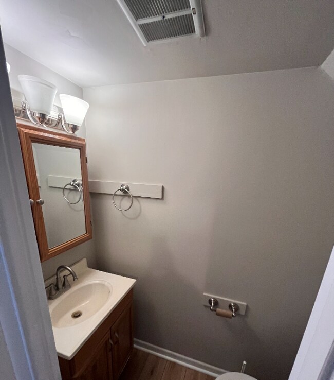 Foto del edificio - 3412 Kenbrooke Ct