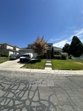 Building Photo - 9820 Deep Creek Dr