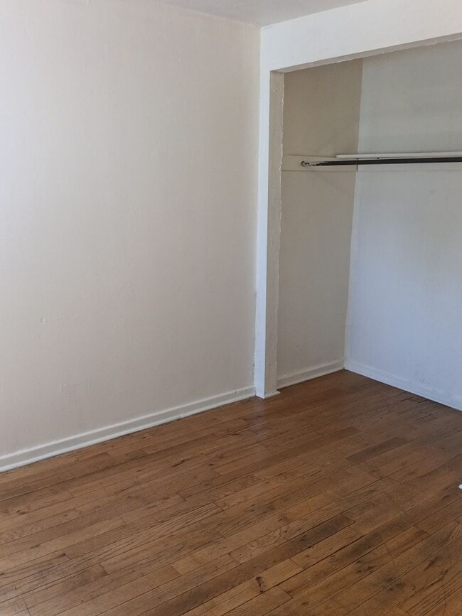 Foto del edificio - 2129 Coal Ave SE