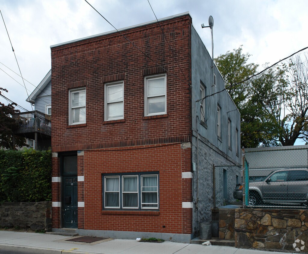 Primary Photo - 68 Pearl St