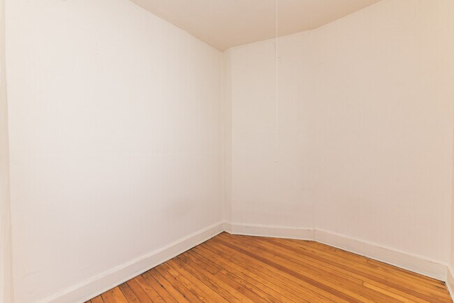 Foto del edificio - 657 N Noble St