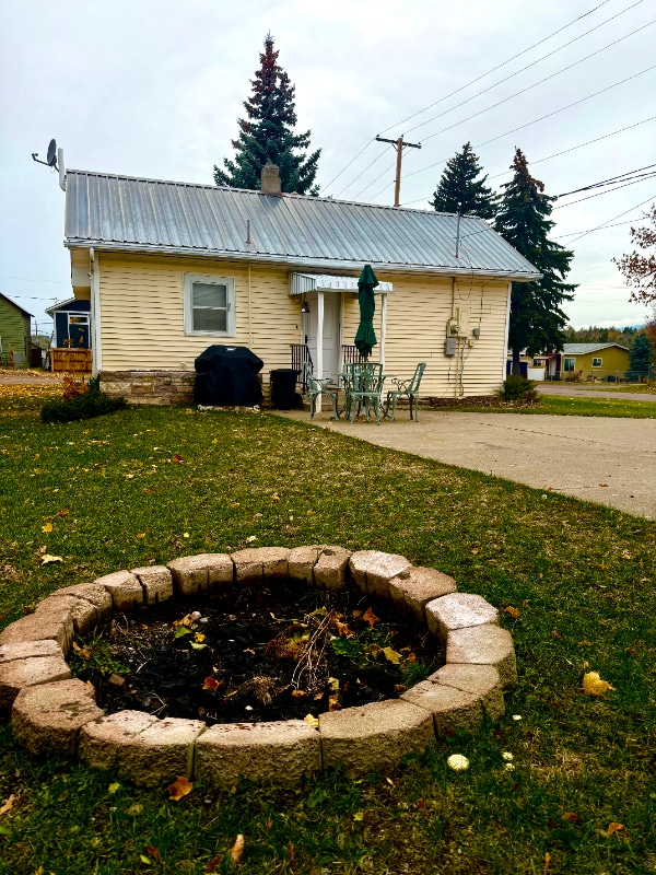 Building Photo - 105 3rd Ave W