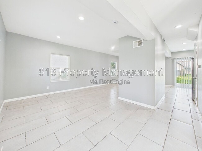 Building Photo - 1256 Pennsylvania Ave
