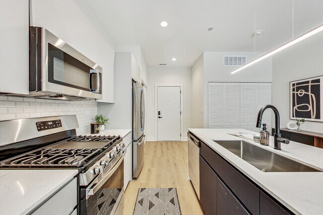 Foto del edificio - 3449 N Ashland Ave
