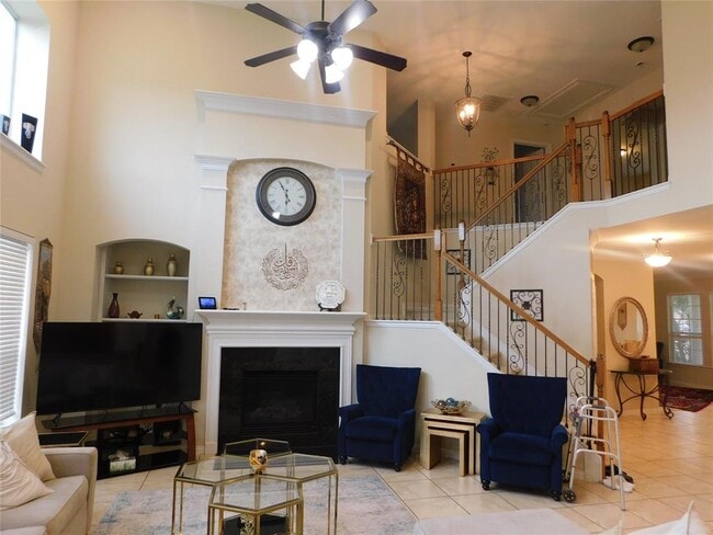 Building Photo - 5527 Baron Ridge Ln