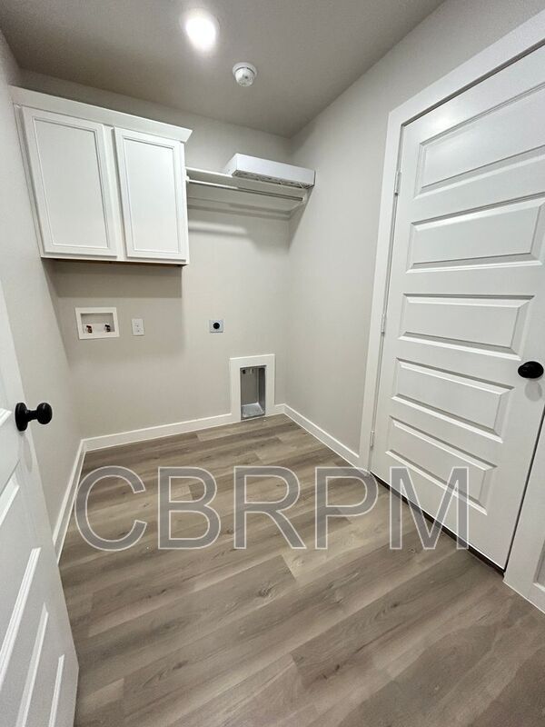 Building Photo - 2713 Trenton Ave