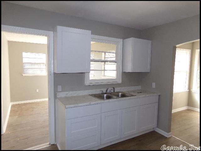 Building Photo - 5105 W 23rd St