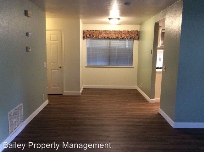 Building Photo - 3 br, 2.5 bath House - 117 Brookshire
