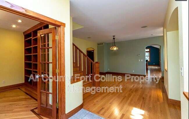 Foto del edificio - 1117 W Oak St
