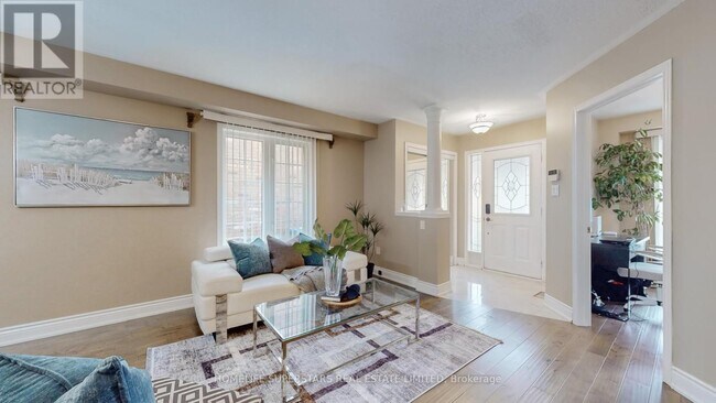 Building Photo - 30 Hopecrest Pl