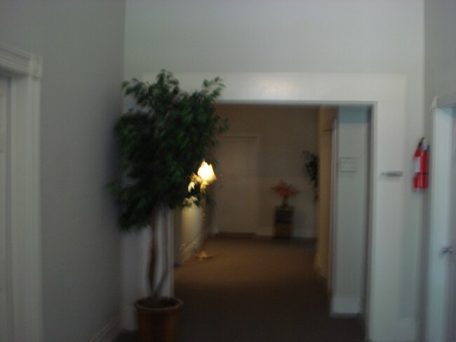 Foto del edificio - 40 Brown Ave