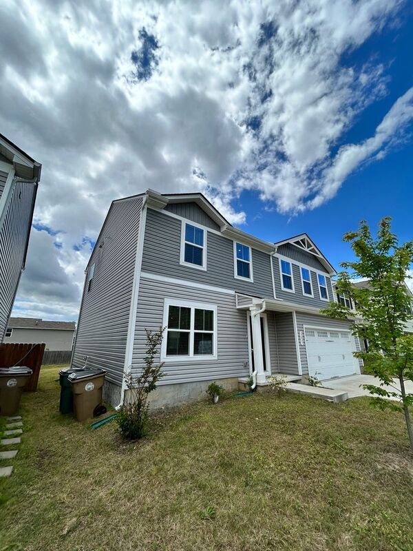Foto del edificio - 2625 Coffenberry Ln