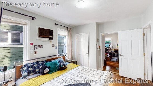 Foto del edificio - 11 Partridge Ave